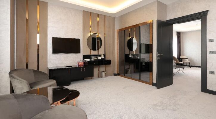 Aileena Hotel & Villas